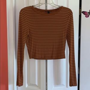 Forever 21 Long sleeve crop top